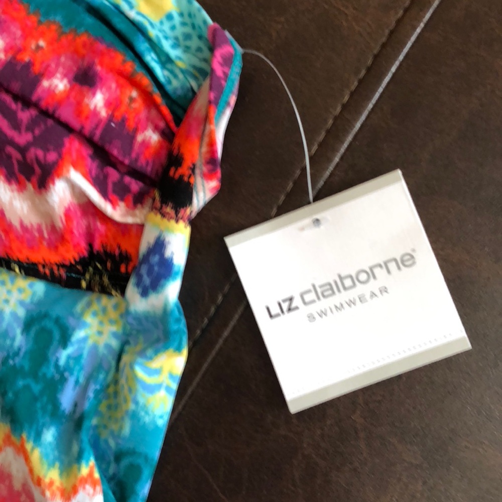 Liz Claiborne swimwear Top Size 6 New - Picture 3 of 8